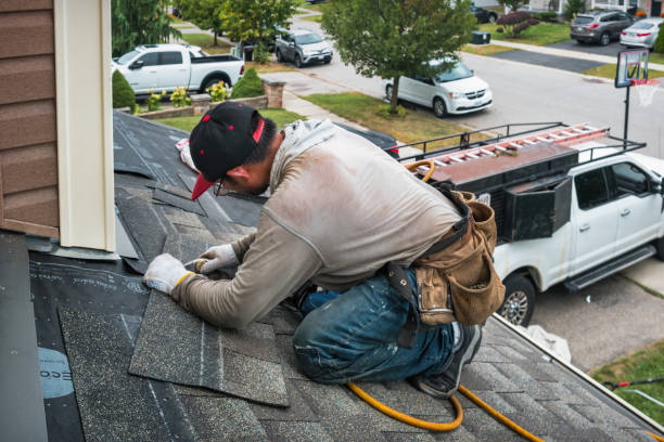 Professional Emergency Roof Repair technician working in Clarksboro, NJ